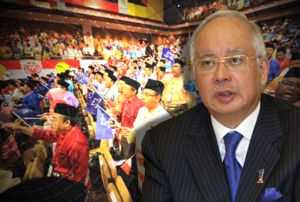 http://www.freemalaysiatoday.com/wp-content/uploads/2012/01/Najib-Umno-300x202.jpg