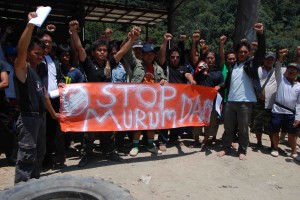http://world-wire.com/wp-content/uploads/2012/10/pic2_natives_speaking_out_against_Murum_dam-300x200.jpg