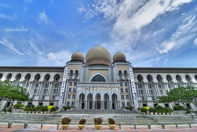 http://asiapacific.anu.edu.au/newmandala/wp-content/uploads/2012/10/Malaysias-Palace-of-Justice-e1351656999959.jpg