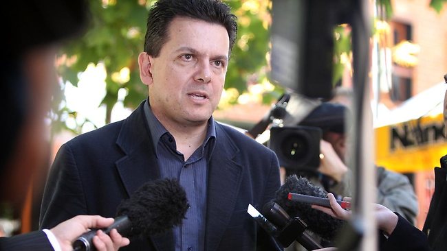 http://resources3.news.com.au/images/2011/09/25/1226145/883243-nick-xenophon.jpg