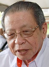 Lim Kit Siang throws things into disarray with ‘condition’ for giving seat