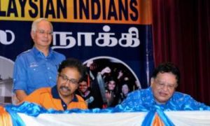 http://www.freemalaysiatoday.com/wp-content/uploads/2013/08/hindraf-sign-mou-300x180.jpg