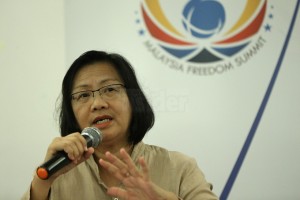 Bersih_chairwoman_maria_chin_abdullah-MALAYSIA_FREEDOM_SUMMIT-200915-TMI-KAMALARIFFIN