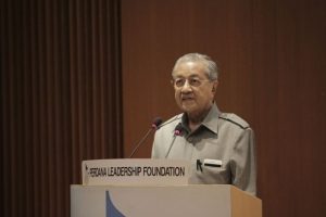 mahathir_mohamad240816a_620_413_100