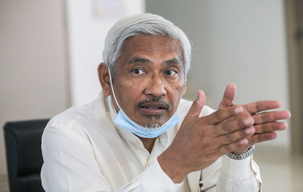 DAP's Aziz Bari does not want Malays to comment on the ...